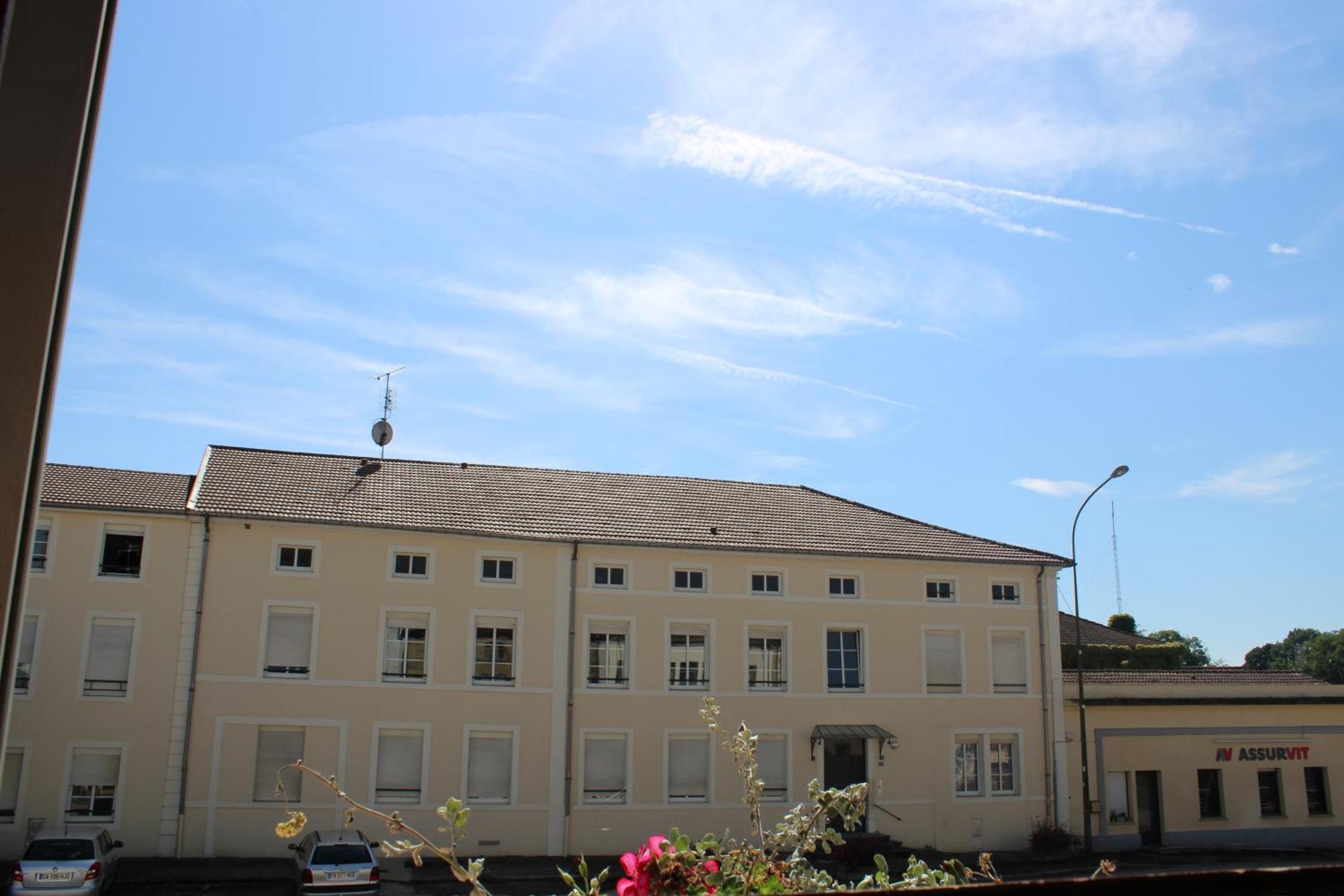 Hotel Le Commerce Dompaire Exterior foto